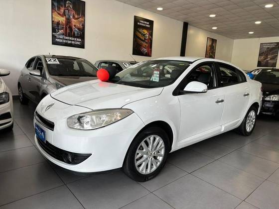 RENAULT FLUENCE 2.0 DYNAMIQUE 16V FLEX 4P AUTOMÁTICO